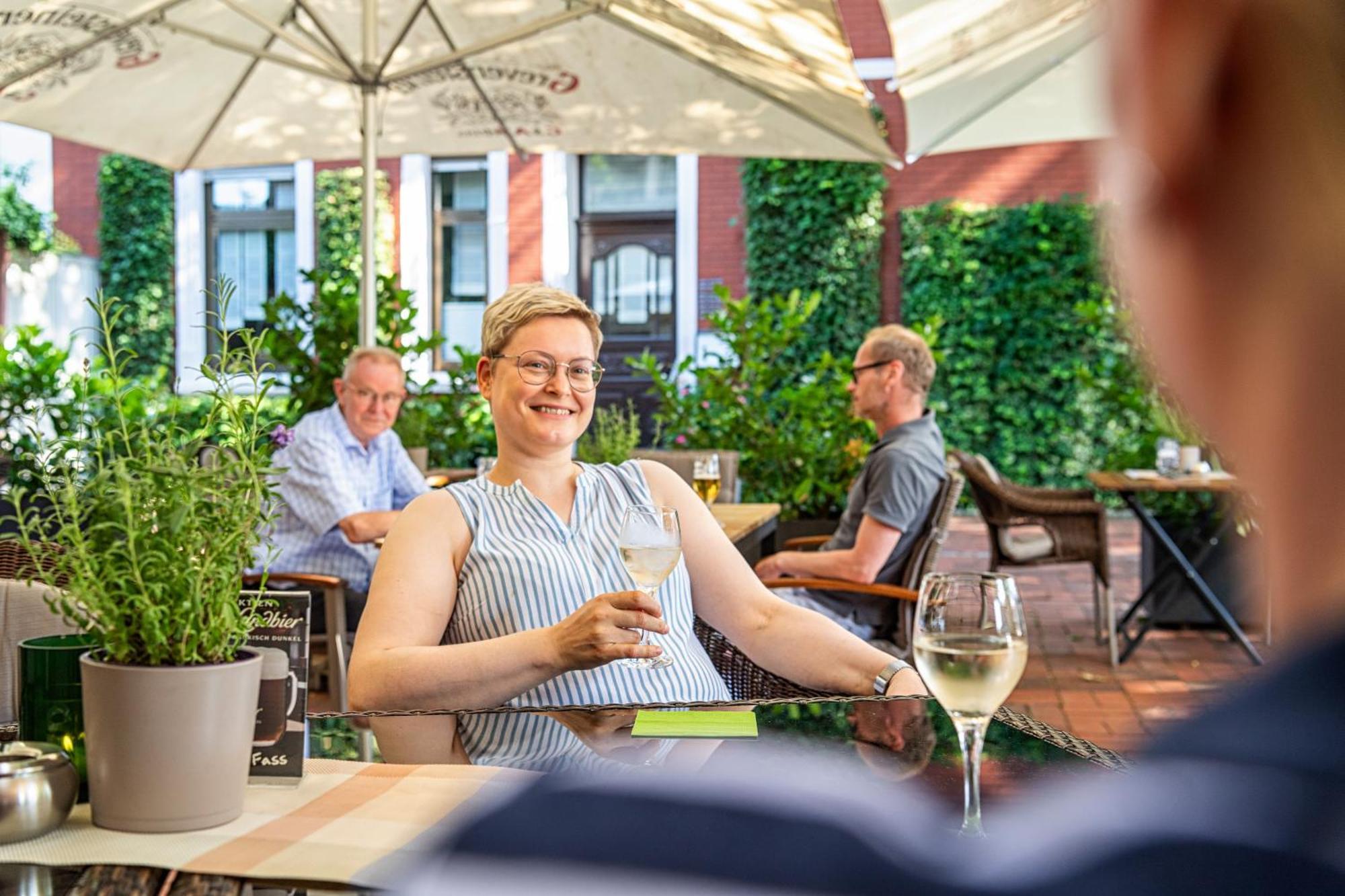 Hotel Restaurant "Zur Post" Holdorf Exterior foto